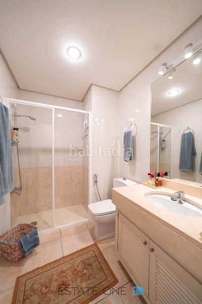 Foto b90dd474-5a4c-4108-9146-b8de2d263338. Xalet amb xemeneia calefacció aparcament piscina a Villaviciosa de Odón
