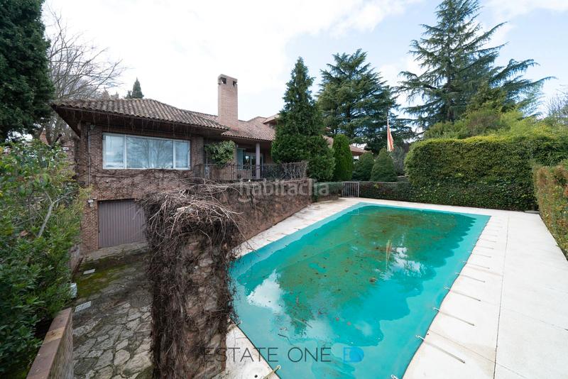 Foto e9191d16-a75f-4050-8525-3ee02d1489df. Xalet amb xemeneia calefacció aparcament piscina a Villaviciosa de Odón