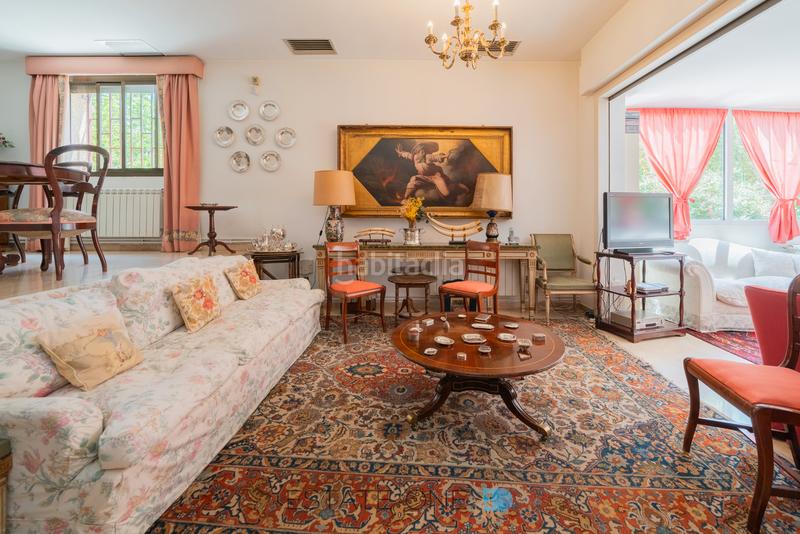 Foto 31133c5d-b90a-4ae7-a18b-e8b32bd2b1ed. Casa pareada en Conde Orgaz - Piovera Madrid