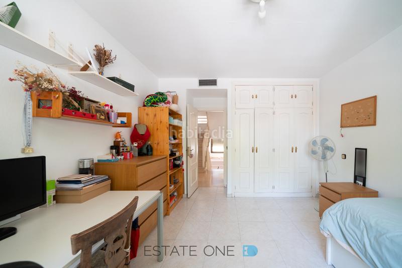 Foto 976393cd-6000-461b-a7b5-3c603a0f1baf. Casa pareada en Conde Orgaz - Piovera Madrid