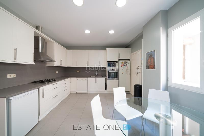 Foto d0bd01a4-ba0e-45a4-9a75-eeb847f2a285. Piso en Castellana Madrid