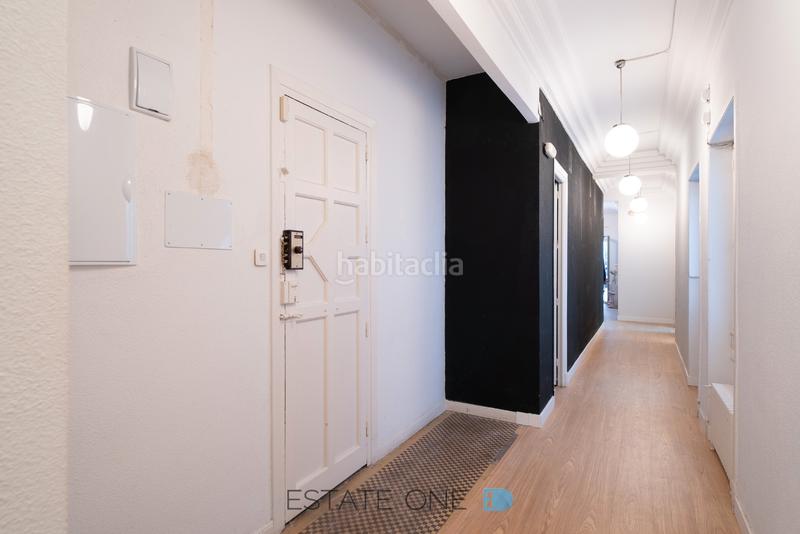 Foto 0aa3aed0-e9c8-43bc-9ae5-d2502d8e4464. Büro mit heizung in Recoletos Madrid