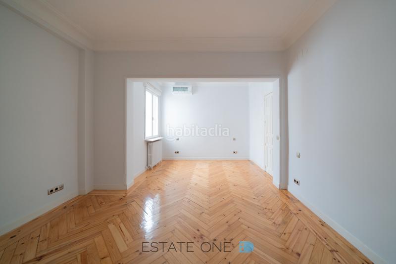 Foto 69cb5b3a-20c7-4b67-a832-f1a612c50ea4. Affitto appartamento con riscaldamento in Recoletos Madrid