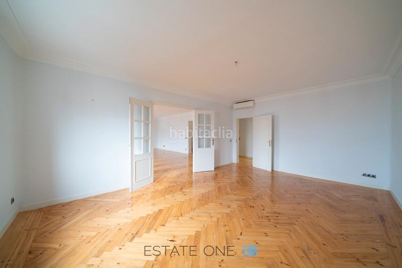 Foto c6decdd2-fb15-486f-86bd-df64e41c639d. Location appartement avec chauffage dans Recoletos Madrid