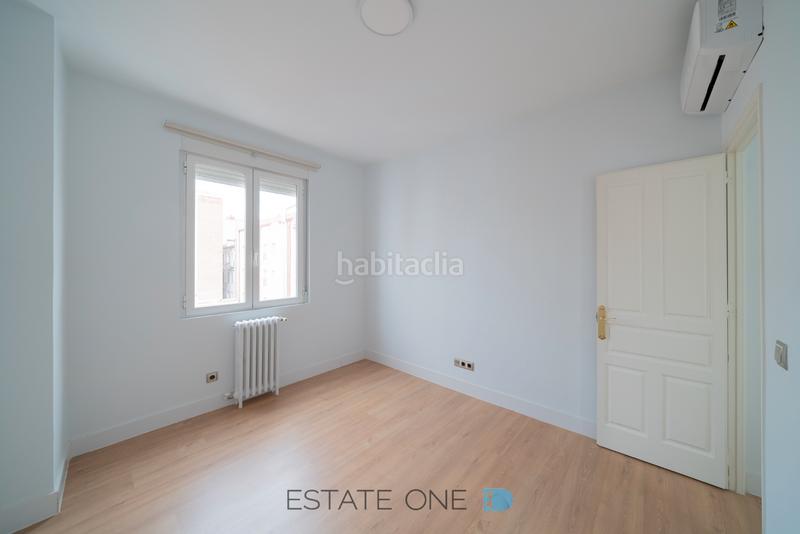 Foto 7b79f065-d91a-4ef1-94b0-cc3a735c41c1. Alquiler piso en Recoletos Madrid