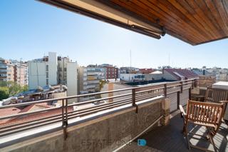 Flat in Calle de Juan Bravo 4