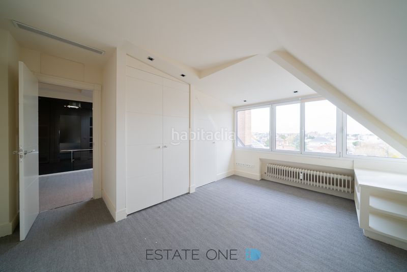 Foto 22a1e707-9564-4401-8911-a1a39dbb9df8. Location duplex avec cheminée chauffage piscine dans Madrid