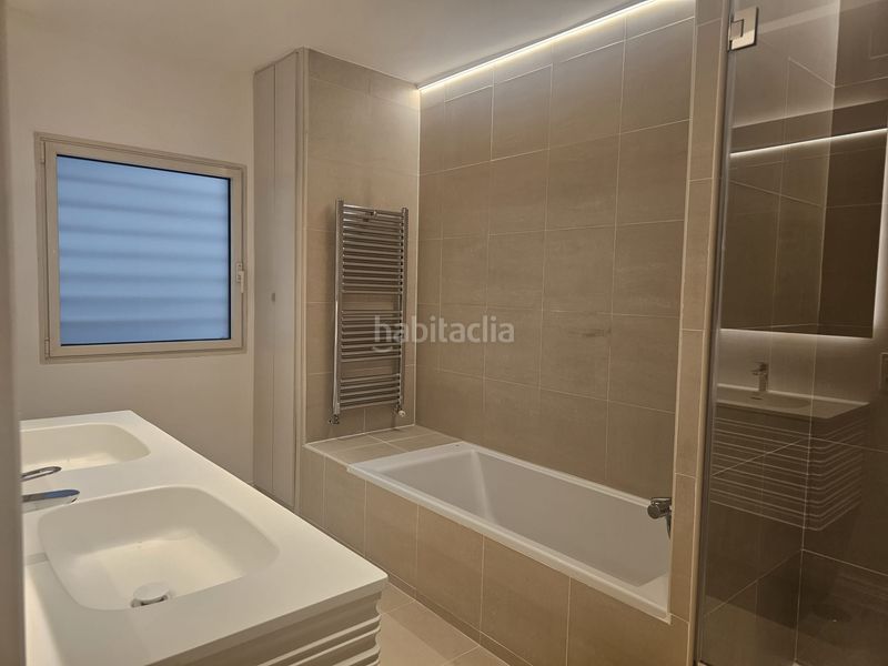 Foto 5d587660-f68c-466e-9a41-3a92a1f0c9b9. Lloguer pis amb calefacció aparcament a Almagro Madrid