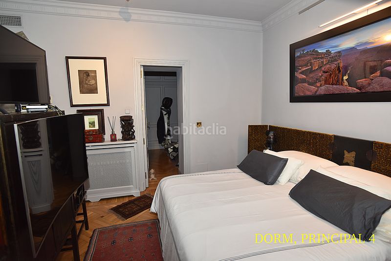Foto e6dba49e-235c-4ba1-af35-8b40d18c29bb. Pis amb aparcament a Almagro Madrid