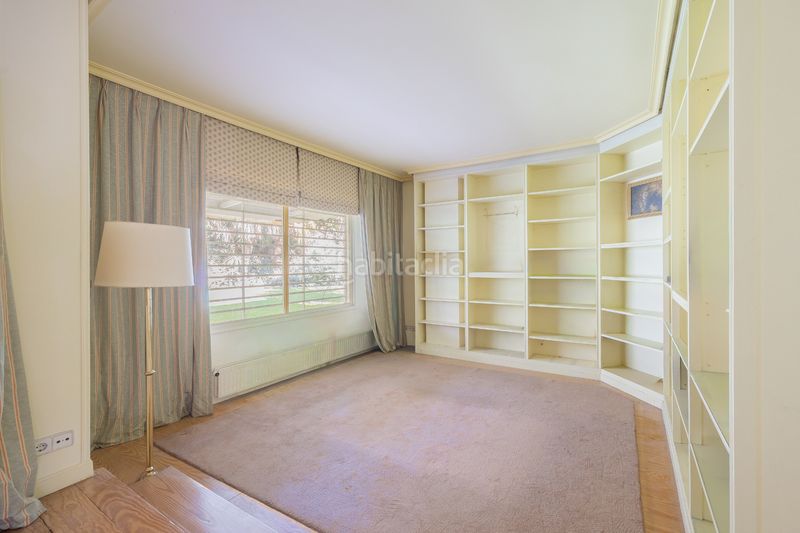 Foto c5a1e154-f438-4b61-a3a3-25d1586096cb. Chalet en Fuentelarreina Madrid