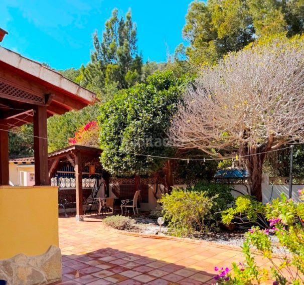 Foto 8190493a-3514-45f6-8790-0fca84a67672. Casa amb calefacció piscina a Oltamar - Cucarres Calp