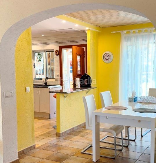 Foto a807925d-24e6-45b6-98f8-99bbbb1765e1. Casa amb calefacció piscina a Oltamar - Cucarres Calp
