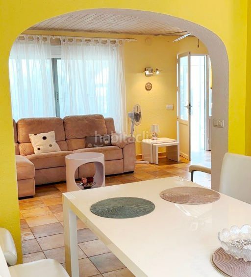 Foto f7bb02ec-0864-41a9-944e-2d9cbd650a9a. Casa amb calefacció piscina a Oltamar - Cucarres Calp