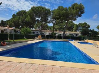 Semi detached house in Pinar de Advocat-Cometa. Adosado esquinero en  moraira con entrada lateral privada.