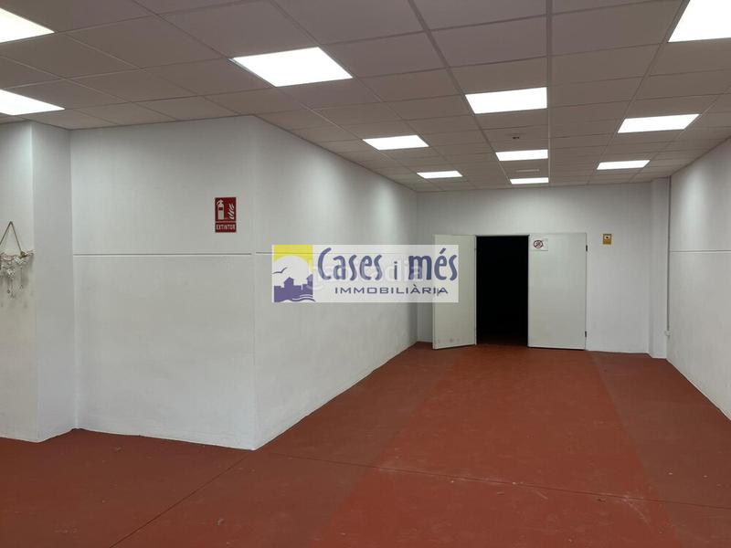 Foto 6d2c33a6-6a4a-4246-ad15-fe435b825245. Lloguer local comercial a Ausias March Alboraya