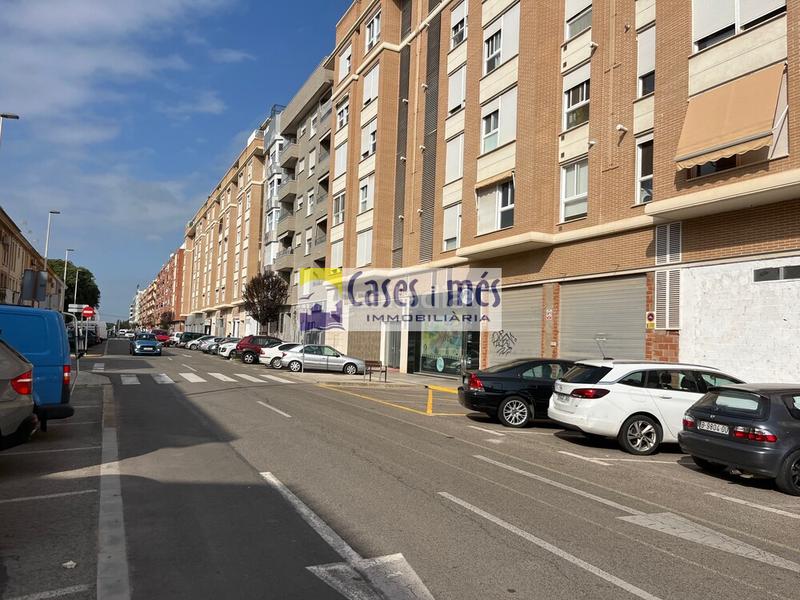 Foto e5d69291-a4a8-4974-a049-cafa315fc945. Lloguer local comercial a Ausias March Alboraya