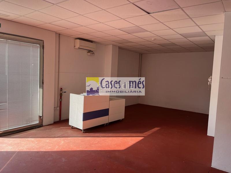 Foto 08d172ce-84ca-4095-b675-3471183008e3. Rent business premise in Ausias March Alboraya