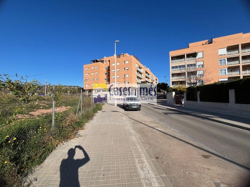 Foto c72d18b7-f584-487c-ab63-8406d189349e. Terrain résidentiel dans Centro-El Castillo Sagunt