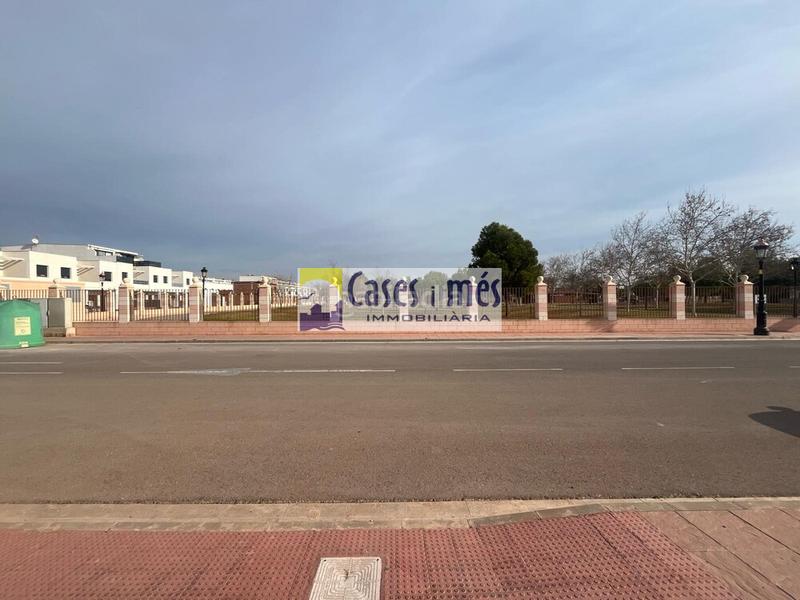 Foto c785c98b-8b39-456a-b696-4110d8039351. Terreny residencial a Rafelbunyol