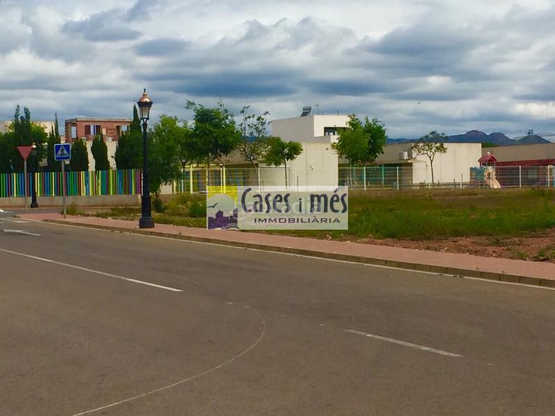 Foto e0d2e62a-0a10-414e-86ec-4669ba39bd9e. Terreny residencial a Rafelbunyol