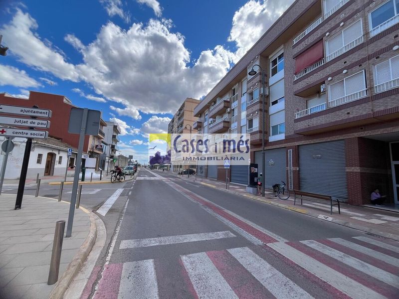 Foto a560d984-89a0-46bc-a0fd-d0703c866334. Local comercial en Museros