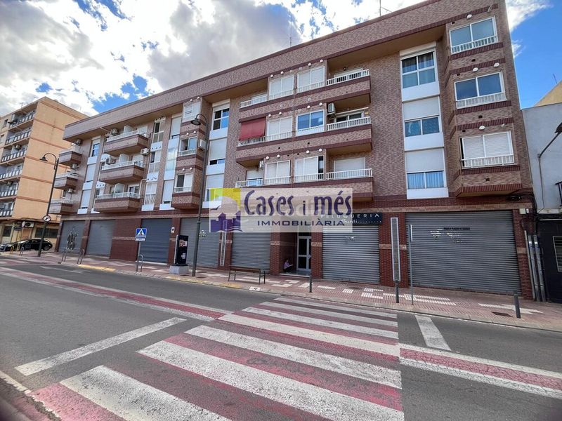 Foto b4fa6349-94c3-44ce-b2a6-bdc795c561f9. Local comercial en Museros