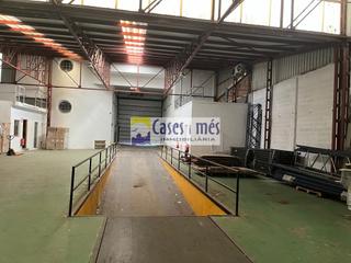 Fabrikhalle in Foios