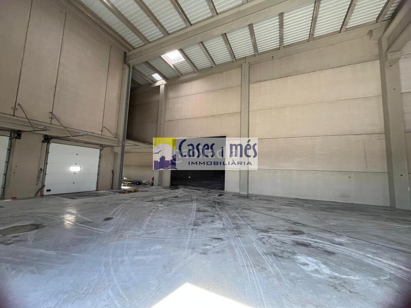 Foto 1e95b81a-f09f-400c-9eab-6e41f3c5390d. Nau industrial a Museros