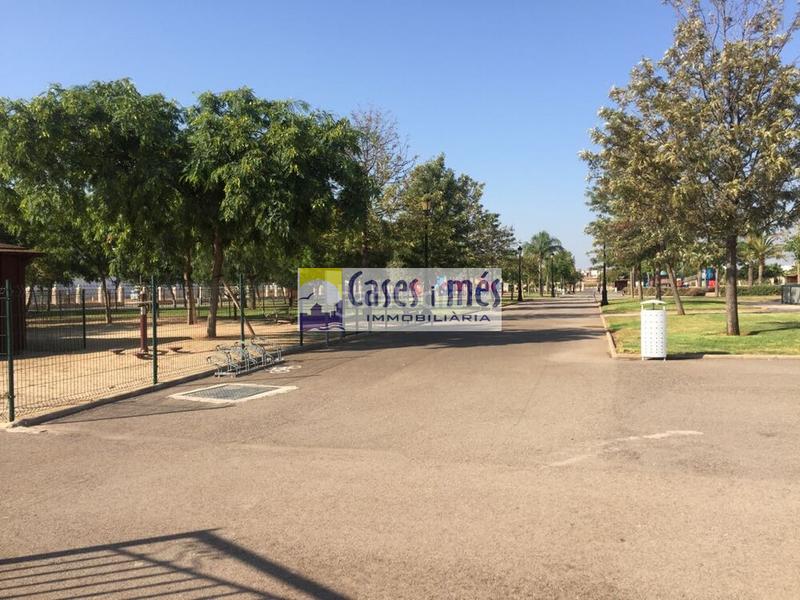 Foto 8bd28881-7cb9-4716-b33a-5b09b64c8b30. Terreny residencial a Rafelbunyol