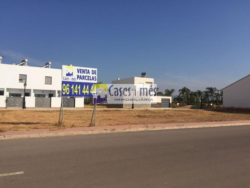 Foto fd646102-0bc4-4f7d-8e7f-3ff2254284e4. Terreny residencial a Rafelbunyol