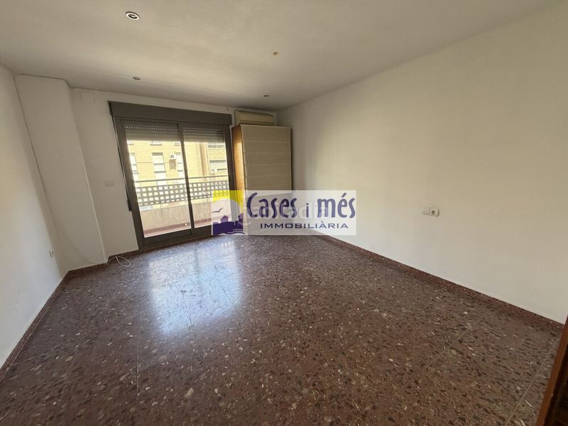 Foto b01b3e8f-cc92-46df-ba0c-90faf5ba0b02. Pis a Ausias March Alboraya