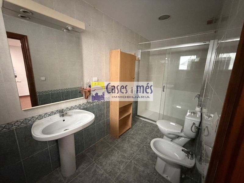 Foto b714c8b1-5fd0-4e57-a8e4-f77b5241a599. Pis a Ausias March Alboraya