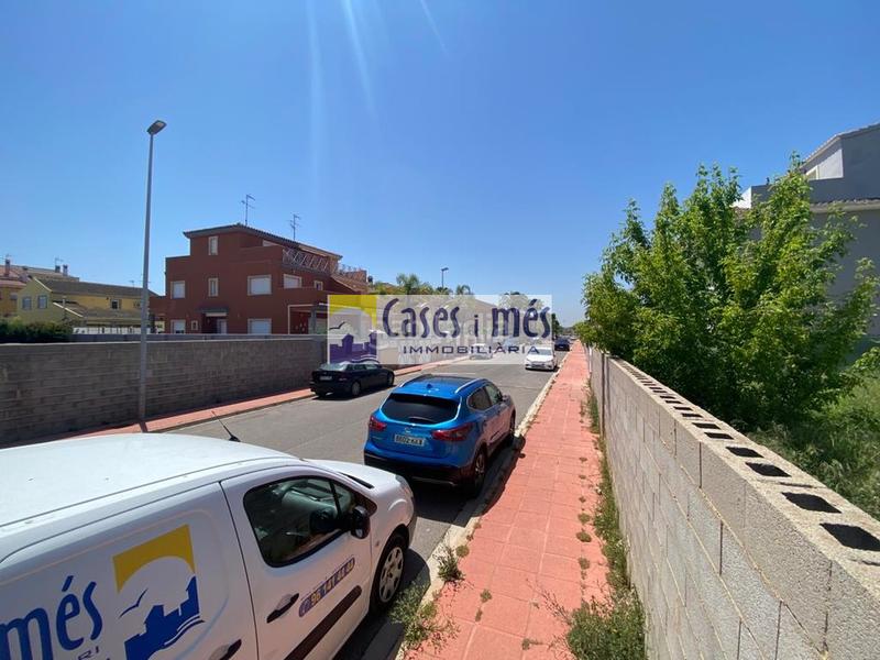 Foto 4036a748-cec4-4d1c-bd8e-0c77d2f96137. Terreny residencial a Rafelbunyol