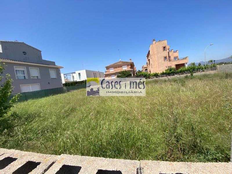 Foto bfbfe2a5-40da-4261-b1c5-0d0fb736deb4. Terreny residencial a Rafelbunyol