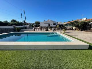 Haus  Carrer zahori. Chalet con gran parcela y piscina