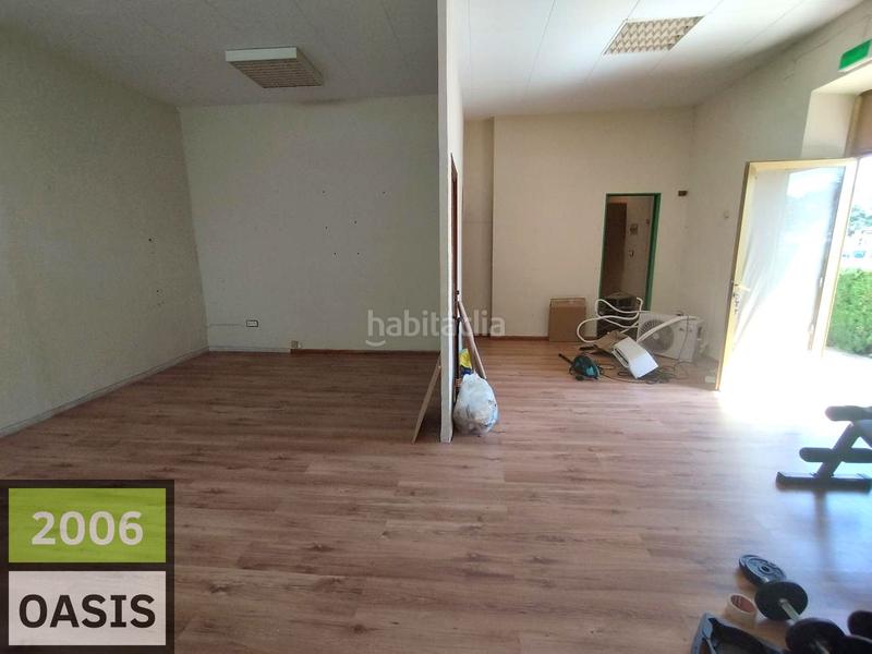 Foto 3c2353ed-da0a-4632-888d-4ec9dff889e1. Casa chalet individual en pleno centro de miami playa en Miami Platja