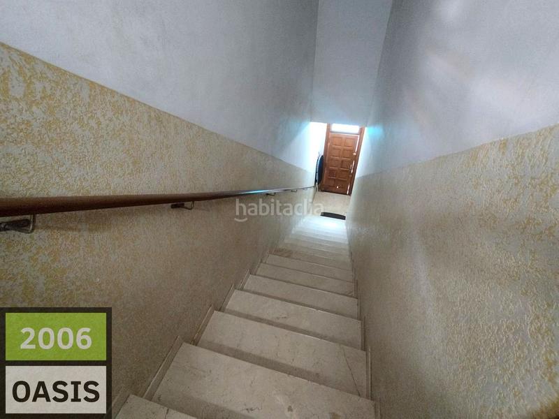 Foto 50800f7f-fe2f-4586-8b67-da59bcfaf90d. Casa chalet individual en pleno centro de miami playa en Miami Platja