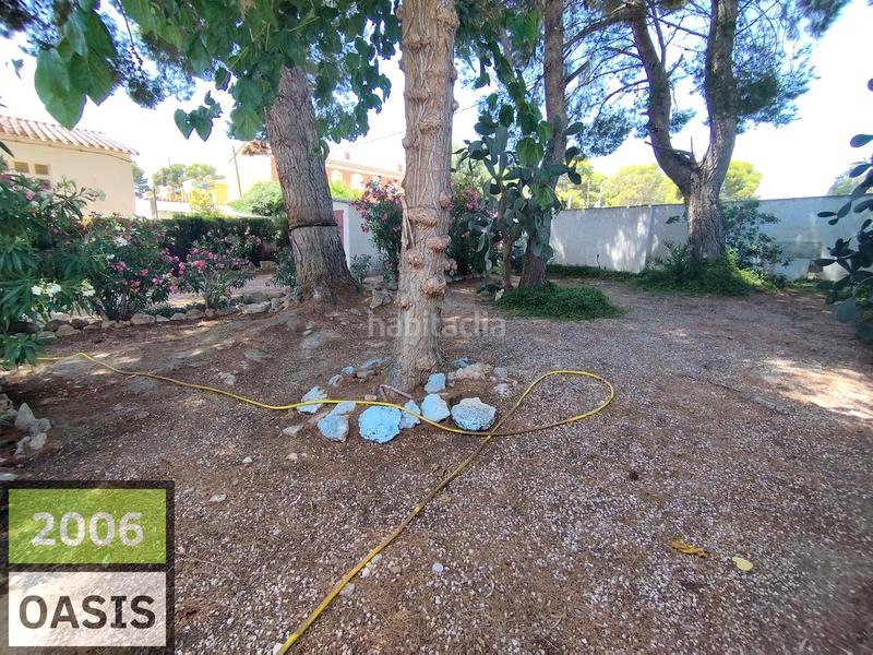 Foto 8511660f-bf78-4ae6-b6cb-464affcf71e5. Casa chalet individual en pleno centro de miami playa en Miami Platja