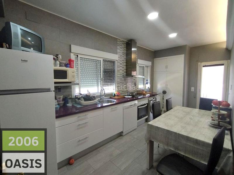 Foto b82fc89b-c599-4d47-bfef-f3fd67f32015. Casa chalet individual en pleno centro de miami playa en Miami Platja