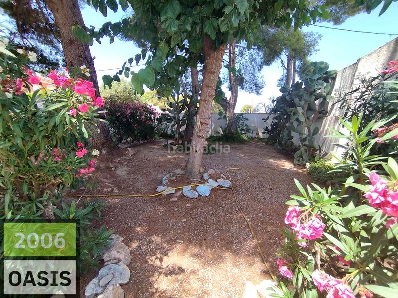 Foto e6c0b003-f00a-4852-98b6-645bbd5c2bfd. Casa chalet individual en pleno centro de miami playa en Miami Platja