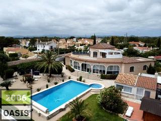 Maison à Les Tres Cales. Espacioso chalet con gran parcela en les 3 cales