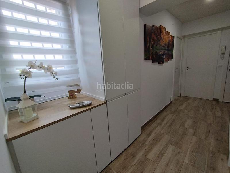 Foto fd83d5da-7fb9-4068-9aff-30bcefdd3bf6. Ático atico primera linea con licencia turística en miami playa en Miami Platja
