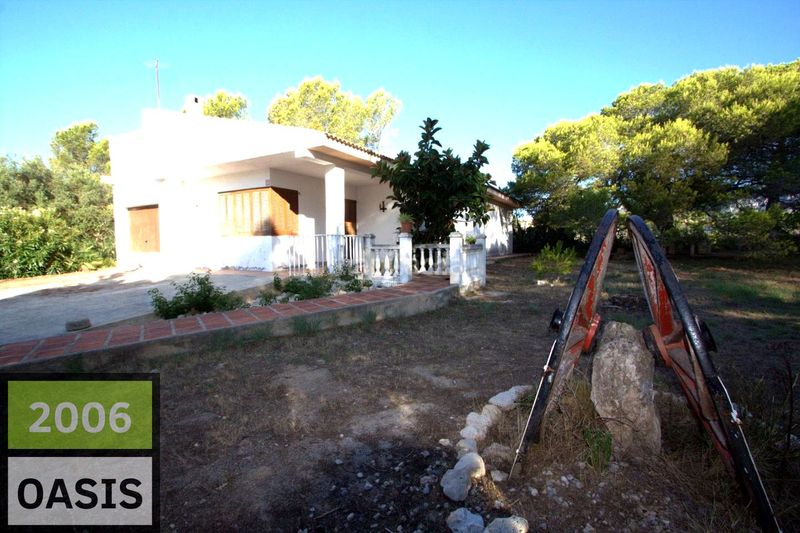 Foto 3d85d78c-91d4-4550-ab18-224fbe096040. Casa amb aparcament a Calafat Ametlla de Mar (L´)