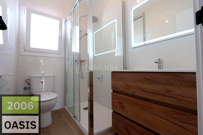 Foto 5260973e-8ab2-4a9e-ba2e-33a04e690704. Casa amb aparcament a Centre Miami Platja