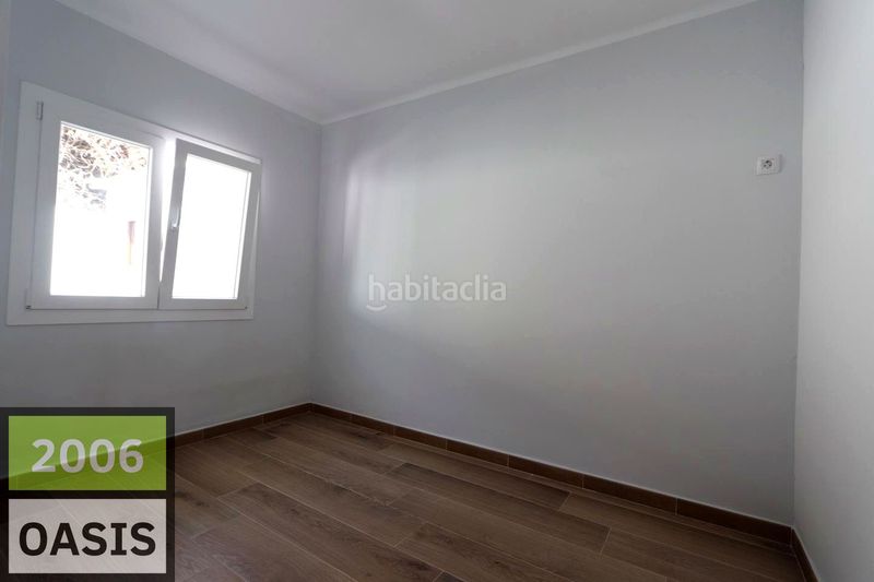 Foto 5d409000-eea1-43d5-af2f-8de2e43a14cb. Casa amb aparcament a Centre Miami Platja