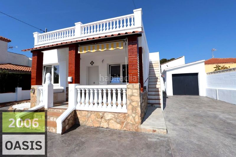 Foto 828eefd0-2ee9-4685-b404-a2551747a8d0. Casa amb aparcament a Centre Miami Platja