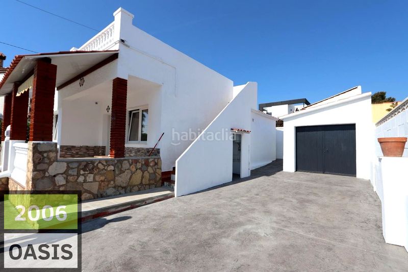 Foto d4597e74-ffed-4ee1-b4a7-5600e22edd2b. Casa amb aparcament a Centre Miami Platja