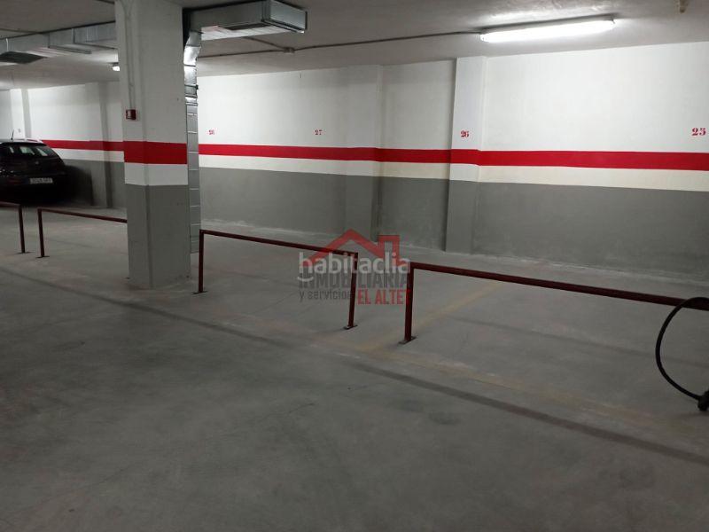 Foto 6489d8b4-74e4-432f-948f-2095c83fb9fa. Alquiler parking coche en carrer armada espa?ola 33 en Elche / Elx