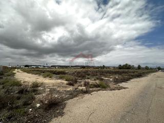 Rent Rural plot in El Altet. Terreno en alquiler