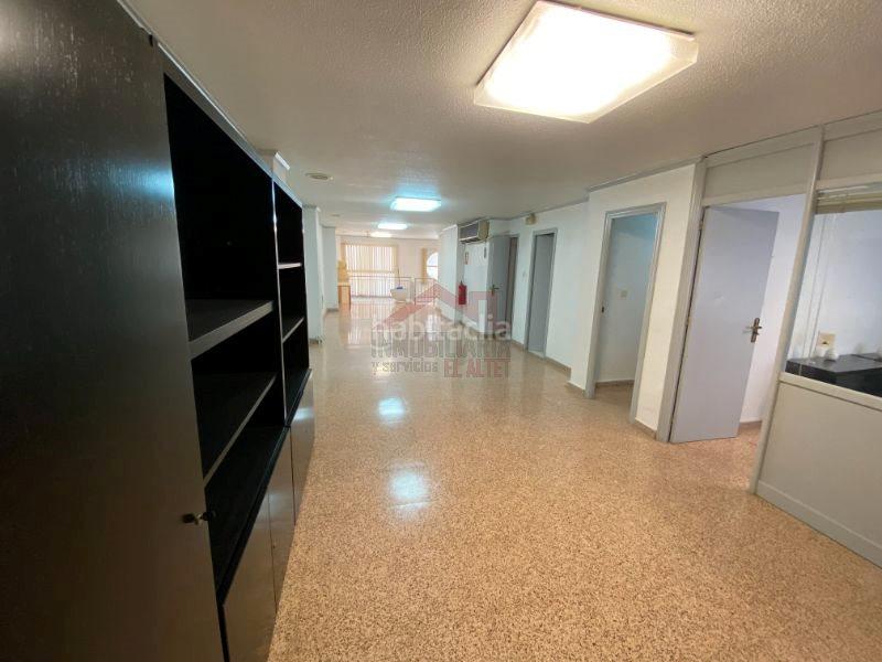 Foto 248601c4-c9f1-4443-a5cf-abfd7ea8f371. Local comercial local venta en Carrús Oeste Elche / Elx